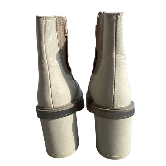 Free People Cream Ankle Boots - Picture 5 of 6